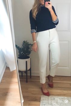 Preppy Office Outfit Work Attire, Flats Outfit Fall, Preppy Outfits For Work, Preppy Work Outfits Women, Work Shirt Outfit, Fall Outfit For Work, Gingham Shirt Outfit, Red Ballet Flats Outfit, Preppy Work Outfit