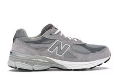 the new balance 997 running shoe in grey