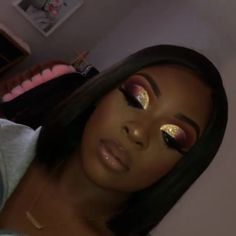 Makeup Looks Gold Eyeshadow, Photoshoot Makeup Ideas, Black Makeup Tutorial, Makeup Tutorial Black, Maquillage Yeux Cut Crease, Birthday Makeup Looks, Gold Makeup Looks, Glitter Makeup Looks, Drag Make-up