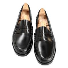 Black penny loafers | CARMINA Shoemaker Black Penny Loafers, Cordovan Shoes, Men's Shoes Accessories, Leather Industry, Exclusive Shoes, Shoe Tree, Shoes Collection, Black Horse, Goodyear Welt