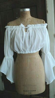 Ladies Crop Top, Pirate Cosplay, Diy Vetement, White Crop Top, Larp, Belly Dance, Costume Design, Halloween Outfits