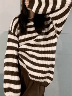 ⚡️Free Shipping Cozy Striped Pullover Sweater Black ONE SIZE under $38.00 in Sweaters. ✓2024 S/S Sale at Another Chill. ✓Free Shipping on all orders over US$69 Vintage Striped Sweater, Preppy Fabric, Striped Knitwear, Style Désinvolte Chic, Style Casual Chic, Vintage Knitwear, Casual Chique, Striped Pullover, Preppy Look