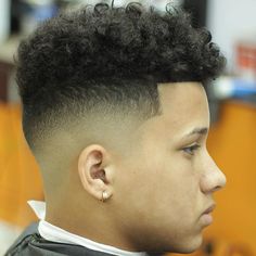 71 Cool Men's Hairstyles For 2016 http://www.menshairstyletrends.com/71-cool-mens-hairstyles-2016/ High Top Fade Haircut, Curly High Top Fade, Top Fade Haircut, High Top Fade, Hair Trends 2015, Curve Style, Drop Fade, Tapered Haircut