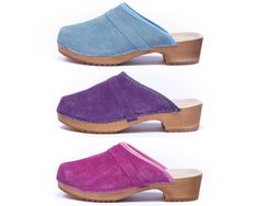 The suede leather clogs are availble in camel brown, deep brown,purple,light blue, red, pink, navy blue and light green. Our handmade wooden clogs are made in a traditional European shoemaker workshop. ~made of finest european wood and natural leather suede ~anatomicall footbed with arch support ~wooden sole covered with a thin rubber Our beautiful clogs are: ~perfect for every woman ~stylish and useful for casual wear ~perfect solution for looking both cute and comfortable ~can be use as a slip Shoemaker Workshop, Handmade Shoes Women, Sandals Low Heel, Summer Women Shoes, Clogs Women, Moccasins Women, Swedish Clogs, White Leather Sandals, Suede Clogs