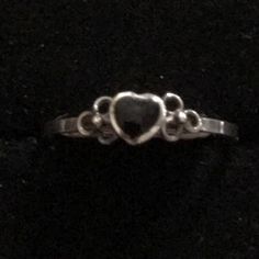 .925 Sterling Silver Onyx Heart Ring Size- 4.5 Trillion Engagement Ring, Aquamarine Stone Ring, Luxury Wedding Rings, Raw Stone Ring, Minimalist Engagement Ring, Simulated Diamond Rings, Sterling Silver Rings Bands, 6 Rings, Luxury Rings