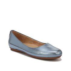 Naturalizer-Maxwell Ballet Flat The Maxwell ballet flat from Naturalizer is perfect for a 'casual and out' look. This slip-on is styled with luxe leather upper, Contour+ technology and responsive all-day cushioning. WHY You’ll Love IT: This style is from Naturalizer's True Colors collection: an inclusive spectrum of neutral tones that celebrates all women and the unique skin we're in. Available in an inclusive size range of tough-to-find sizes and widths for a custom-designed fit and feel for al Spring Leather Flats, Versatile Leather Flats For Spring, Modern Slip-on Ballet Flats For Fall, Versatile Leather Flats For Everyday, Versatile Everyday Leather Flats, Versatile Leather Flats With Round Toe, Versatile Leather Slip-on Flats, Modern Leather Ballet Flats For Fall, Versatile Leather Flats