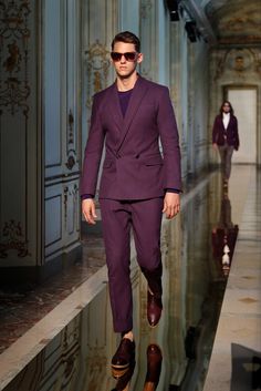 Monochrome Suit, Purple Suit, Prom Suits For Men, Casual Suit Jacket, Dinner Suit, Ports 1961, Purple Suits, Monochromatic Outfit, Dark Autumn