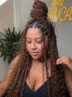 Brown Goddess Twists, Brown Island Twist With Curls, How To Maintain Goddess Braids, Brown Island Twist, Island Twists Hairstyle With Color, Summer Braid Ideas, Brown Twist Braids, Twist Braids Styles