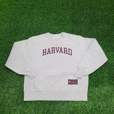 Vintage Champion Harvard-University Sweatshirt M-Short 22x24 Reverse-Weave Arch Show your Ivy League pride with this vintage Champion Harvard University sweatshirt, featuring a classic reverse weave!  * Used condition  * Length is on the shorter side  * No rips/holes  * Stains (see picture and zoom in to see size/location)  * Normal fading from washing  * Heavy cracking on the graphic VINTAGE CHAMPION SWEATSHIRT, HARVARD UNIVERSITY SWEATSHIRT, REVERSE WEAVE SWEATSHIRT, M-SHORT SWEATSHIRT, 22x24 SWEATSHIRT, ARCH LOGO SWEATSHIRT, VINTAGE COLLEGE SWEATSHIRT, CHAMPION REVERSE WEAVE, RETRO HARVARD SWEATSHIRT, 90S FASHION Syracuse Sweatshirt, Gettysburg College, Saint Josephs University, College Crewneck Sweatshirts, University Crewneck, Retro Sweatshirts, Notre Dame University, University Sweatshirts, College Sweatshirt