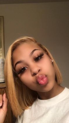 Blonde Bob Natural Hair, Blonde Hair Black Women Natural, Women Haircut Ideas, Neck Length Hair, Women Haircut, Pressed Natural Hair, Silk Press Natural Hair, Dyed Hair Inspiration, Dyed Natural Hair