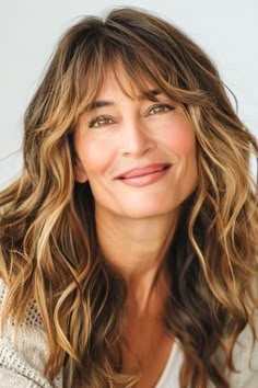 30 Chic Hairstyles for Women Over 60 With Bangs - The Hairstyle Edit 48 Year Old Women, Bangs Older Women, Statement Hairstyles, Hair Fringe Bangs, 40 Year Old Women, Hair Fringe, Hairstyles With Glasses, Fringe Bangs