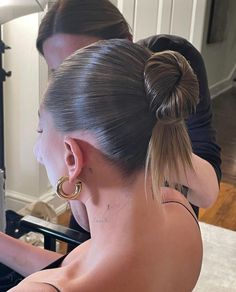 Sleek Bun Hairstyles, Slicked Back Hair, Wedding Updo, Wedding Hair And Makeup, Hairstyles Haircuts, Bridesmaid Hair