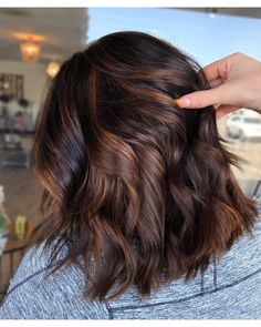 Chocolate Cake Hair, New Hair Color Trends, Colour Trend, Brown Hair Looks, Brunette Color, Brown Hair Balayage, Peinados Fáciles Para Cabello Corto, Ash Brown, Balayage Brunette