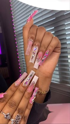 Cute Blinged Out Acrylic Nails, Stripped Nails, Simple Acrylic Nails, Exotic Nails, Acrylic Nails Coffin Pink