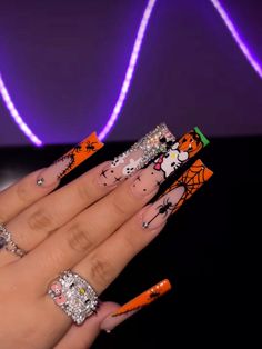 Hello kitty nails Stitch Nails Halloween, Hello Kitty Scream Nails, Hello Kitty Ghostface Nails, Halloween Hello Kitty Nails Acrylic, Nails Hello Kitty Halloween, Hello Kitty Halloween Nails Short, Fall Hello Kitty Nails, Hello Kitty Spooky Nails, Halloween Nail Art 2024