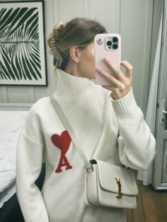 Ami paris sweater, YSL bag, winter cozy look Ami Paris Sweater Outfit, Accessories Old Money, Paris Outfit Aesthetic, Realistic Wishlist, Paris Sweater