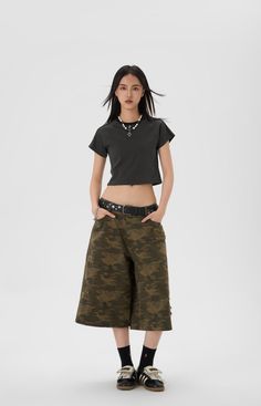 JHYQ shorts, camouflage pattern throughout, belt loops, four-pocket styling, zip closure, logo embroidery at front. Composition - Cotton Sizing: US/EU Regular Fit Male Model: 183cm/60kg 6'0/132lbs wearing size XL Female Model: 173cm/43kg 5'8/95lbs wearing size M Cut Shorts, Sweater Gift, Female Model, Short Cuts, Short Shirts, Logo Embroidery, Embroidery Logo, Summer Sale, Male Model