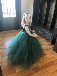 Hunter Green Flower Girl Dress Emerald Green Forest Green Tutu En Tulle, Green Flower Girl Dresses, Green Tutu, Pink Tutu Dress, Pink Flower Girl Dresses, Green Tulle, Girls Tutu Dresses, Flower Girl Dresses Tutu, Infant Flower Girl Dress