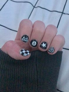 I did them plain black and did the white with a gelly roll pen 🫶 #aestheticnails #y2k #nails #nailart Ska Punk Nails, Simple Dark Nail Art, Grunge Nails Easy, Goth Nails Short Natural, Grungy Nail Art, Nails For Guys Simple, Minimalist Goth Nails, Cool Short Nail Ideas