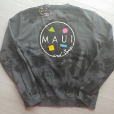 Maui And Sons Crew Neck Sweatshirt Pullover Gray Tie-Dye Cookie Logo On Back Name On Front New Retail $54 Sz Xl (16) Boys Smoke & Pet Free Home Beach Swim Party Surfing Summer Spring Vacation Sun Roxy Quiksilver Ripcurl O'neill Hurley Matilda Jane Billabong Tea Collection Kate Spade Juicy Couture Persnickety Matilda Jane Fresh Frocks Sweet Gap Honey Mudpie Mustard Pie Janieandjack Jelly The Pug Gigglemoon Rylee+Cru Anthropologie Zara Swankybabyvintage Holiday Birthday Cynthiarowley Jessicasimpso Summer Moisture-wicking Surf Tops, Sporty Crew Neck Sweatshirt For Surfing, Cotton Crew Neck Sweatshirt For Surfing, Maui Sweatshirt, Cookie Logo, 16 Boys, Sporty Crew Neck T-shirt For Surfing, Maui And Sons, Swim Party