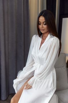 Bride Robe Getting Ready, Bride Dressing Gown, Bridal Dressing Gown, Satin Bridal Robe, Bridal Pajamas, Gown Bridesmaid, Bridal Favors, Bridesmaid Dressing Gowns, Bridal Robe