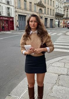 Stile Blair Waldorf, Adrette Outfits, Dark Academia Outfits, Rok Mini, Academia Outfits, Fest Outfits, Chique Outfits, Outfit Chic, Paris Outfits