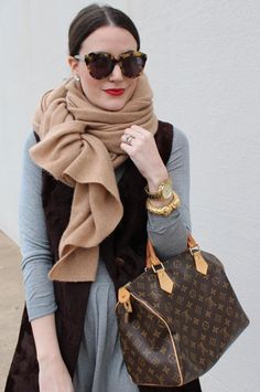 New Louis Vuitton Handbags, Luxe Handbags, Lv Fashion, 30 Outfits, Chunky Scarf