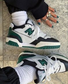 Green New Balance, Mode Converse, Aesthetic Shoes, New Balance Sneakers