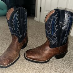 Navy Blue With Royal Blue Detailing Normal/Medium Width Square Toe Men’s 8.5 Women’s 9 Ariat Cowboy Boots, Cowboy Boots, Royal Blue, Cowboy, Color Blue, Navy Blue, Man Shop, Navy, Square