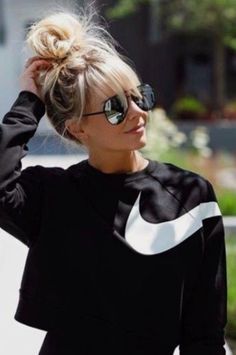 Women Hairstyles, Her Hair, A Woman, Blonde, Hairstyles, Sunglasses, Black