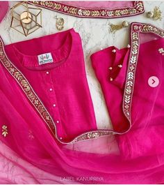 Kurti Stitching, Pant Kurti, Yoke Embroidery, Embroidery Kurti, Heavy Dupatta, Simple Saree Designs, Satin Fashion, Classy Outfits For Women