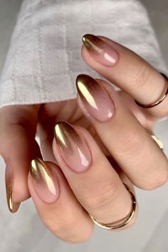 Nail Spring, Unghie Sfumate, Golden Nails, Smink Inspiration, Thanksgiving Nails, Metallic Nails, Classy Nails, Chic Nails