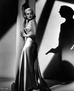 Lizbeth Scott en "pitfall" (camino de tentación, 1948) Lizbeth Scott, Film Noir Movies, Film Noir Photography, Terrence Loves You, Lizabeth Scott, Classic Film Noir, Fritz Lang