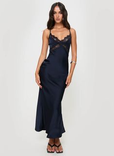 Treasure Bias Cut Maxi Dress Navy Maxi Dress Satin, Vegas Dresses, Fleece Dress, Maxi Dress Navy, Satin Prom Dress, Strapless Maxi Dress, Outerwear Outfit, Satin Maxi, Dress Satin