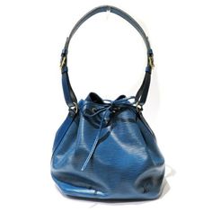 Louis Vuitton Epi Petinoe M44105 Bag Handbag Shoulder LadiesBrand: Louis VuittonGender: WomenColour: Toledo blueMaterial: Epi leatherComes with: NoneSize (HxWxD): 27cm x 24cm x 18cm / 10.62'' x 9.44'' x 7.08''Condition: Good Handbag Wallet, Wallet Accessories, Toledo, Woman Colour, Wallet Case, Fashion Games, Bags Handbags, Louis Vuitton, Wallet