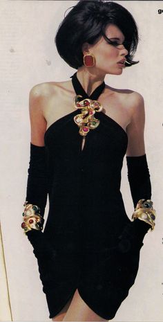 Chanel Sophie Dahl, 50s Look, Editorial Vogue, The Night, Vogue Vintage, 90s Runway Fashion, Runway Fashion Couture, Mode Chanel, Vogue Us