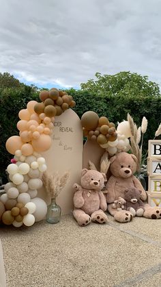 there are balloons and teddy bears in front of a sign that says bridal reveal