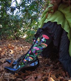 Amanita Muscaria socks for fairy lovers! Mermaid Socks, Grunge Kids, Amanita Muscaria, Striped Socks, Crown Hairstyles, Knee Socks, Socks And Tights, Knee High Socks, Dream Clothes