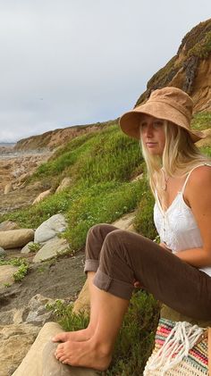 "A wide brim sun hat for beach days and summer fun. This sun hat for women has a nice wide brim to protect your whole face and even your neck and chest. A drawstring around the head keeps the hat fitting snug. Easy to bring along in your bag, folds up easy. This hat is made from a medium weight homespun linen and cotton blend fabric in a rust color. Inside liner is white cotton. I used a stiff interfacing for brim to keep it's shape. A sun hat for beach days and summer fun. This sun hat for wome Cute Sun, Wide Brim Sun Hat, Sun Hats For Women, Hat Ideas, Rust Color, Wide Brimmed, Sun Hats, Beach Day, Hats For Women