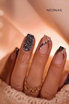 New Years Nail, Nye Nails, New Years Nails, New Years Nail Designs, New Years Eve Nails, Glittery Nails, Nude Nail Designs, Smink Inspiration, Nails For Kids