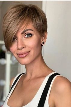 Unique Trending hairstyle ideas|hairstyles for school Kadeřnické Trendy, Short Shag Haircuts, Stylish Short Hair, Fall Hair Cuts, Best Short Haircuts, Penteado Cabelo Curto, Short Pixie Haircuts, 짧은 머리, Short Hair Haircuts