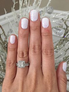 White Sparkle Gel Nails, Bachelorette Weekend Nails, Bridal Shower Nails For Bride Gel, White Gel Nails With Glitter, White Glitter Gel Nails, Bridal Gel Nails, Hen Party Nails, Hen Do Nails