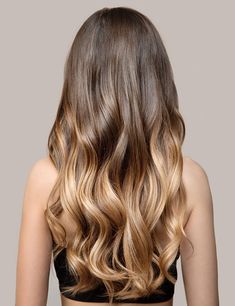 Partial digital perm hairstyle Digital Perm Before And After, Partial Perm, Ecaille Hair Color, Before And After Blonde, Ecaille Hair, Wavy Extensions, Balayage Hairstyle, Digital Perm, Ayurvedic Hair Oil