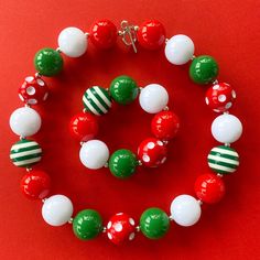 Party Favors Christmas, Photo Shoot Dress, Christmas Jewelry Diy, Mini Bracelet, Wire Wrapped Stone Jewelry, Crystal Bead Jewelry, Kids Christmas Outfits, Jewelry Girl, Bubblegum Necklace