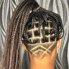 40 Stylish Undercut and Shaved Sides Hairstyles on Black women That Look Classy - Coils and Glory Box Braids With Undercut, Braids With Undercut, Undercut Natural Hair, Shaved Side Haircut, Shaved Hairstyles For Women, Natural Hair Videos Tutorials, Undercut Design