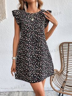 Free Returns ✓ Free Shipping✓. SHEIN LUNE Ditsy Floral Print Ruffle Trim Dress- Women Short Dresses at SHEIN. Ruffle Trim Dress, Shift Dresses, Trim Dress, Ditsy Floral Print, Floral Tunic, Crewneck Dress, Dress For Short Women, Lookbook Outfits, Ditsy Floral