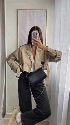 Casual Chique Stijl, Winter Mode Outfits, Cropped Trench Coat, Chique Outfit, Uni Outfits, Causual Outfits, Autumn Outfits, Looks Chic, Autumn Outfit