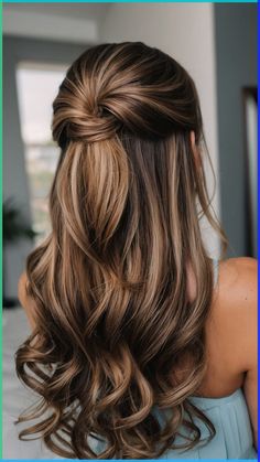 Looking for the perfect bridesmaid hairstyles for your upcoming wedding Discover a variety of options from elegant half updos to chic downdos Explore different lengths and styles including long medium-length black ponytail short thin straight and easy hairstyles with bangs Find the ideal look for your bridal party and make a statement on the big day Hair Braid For Wedding, Wavy Hairstyle Wedding, Bridesmaid Wavy Hairstyles, Trending Hairstyles Long Hair, Hairstyle Ideas For Bridesmaids, Western Bridesmaid Hairstyles, Wavy Down Hairstyles, Curly Wedding Hairstyles All Down, Long Wavy Wedding Hairstyles