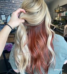 Dual Color Hair Ideas, Fall Two Tone Hair Color, Dual Hair Color Ideas, Blonde Hair With Burgundy Underneath, Blonde With Copper Peekaboo, Blonde And Maroon Hair, Two Tone Hair Color Ideas For Blondes, Two Tone Hair Color Ideas For Brunettes, Two Toned Hairstyles