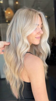 Long Creamy vanilla blonde hair Golden White Blonde Hair, Blonde Beachy Waves, Buttery Bright Blonde Hair, Buttercream Blonde Hair Highlights, Medium Length Bleach Blonde Hair, Fall/winter Blonde Hair, Lived In Creamy Blonde, Trending Blonde Hair 2024, Vanilla Almond Butter Blonde Hair